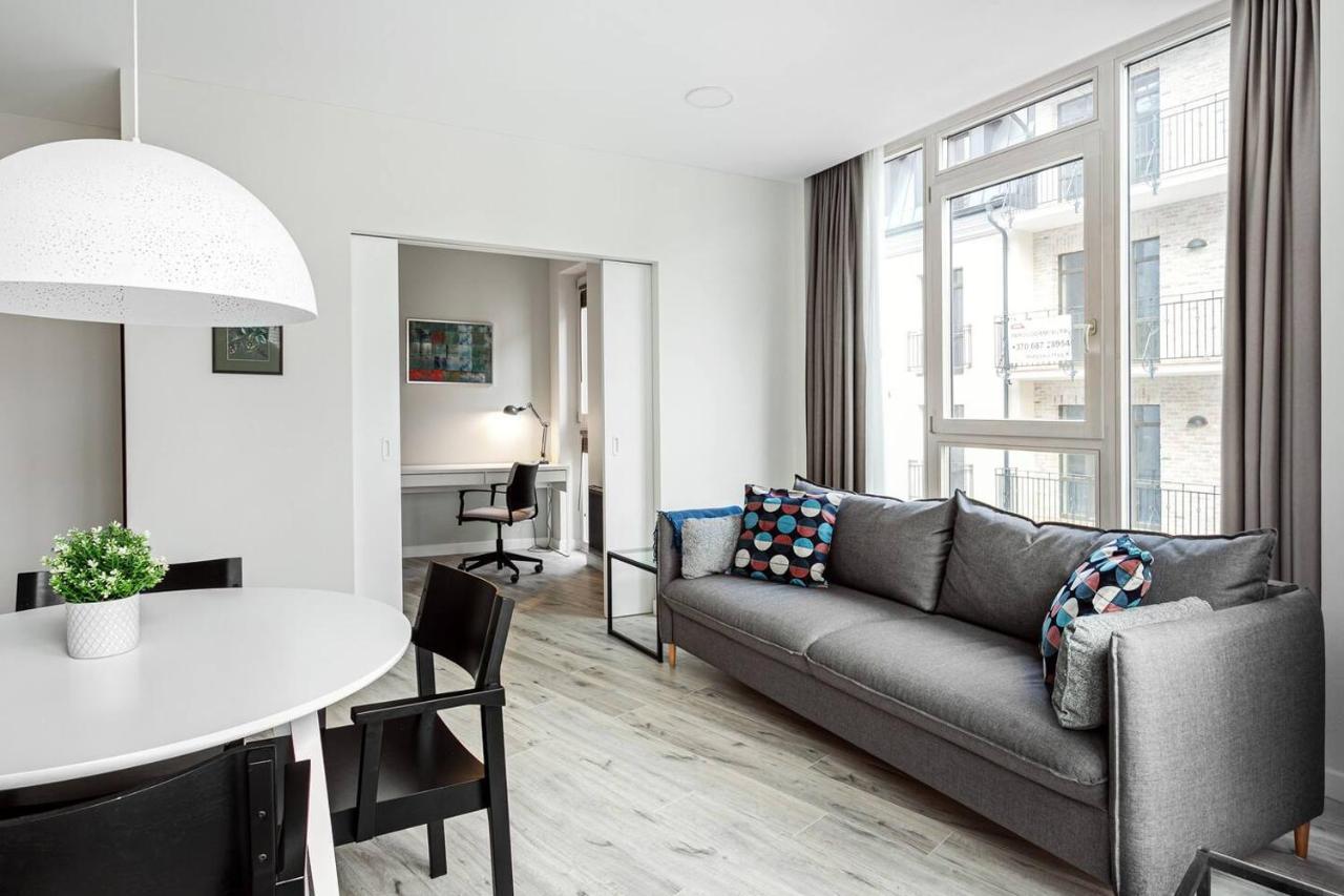Happy Inn Vip, Self Check-In-24X7, A-C, Parking-In-The-Underground-Garage VNO Buitenkant foto